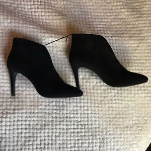 Open Split Heel Pumps